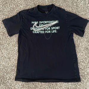 Nike graphic Tee